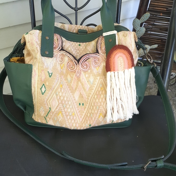 Hasta la vista Emerald green leather CDB purse - Picture 2 of 4